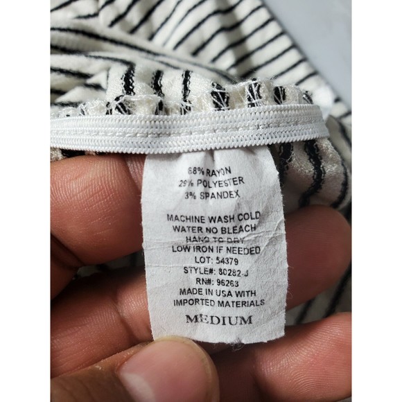 OLIVIA RAE Top Size Medium Striped White Black Scoop Neck Rouched Rayon - Picture 6 of 6